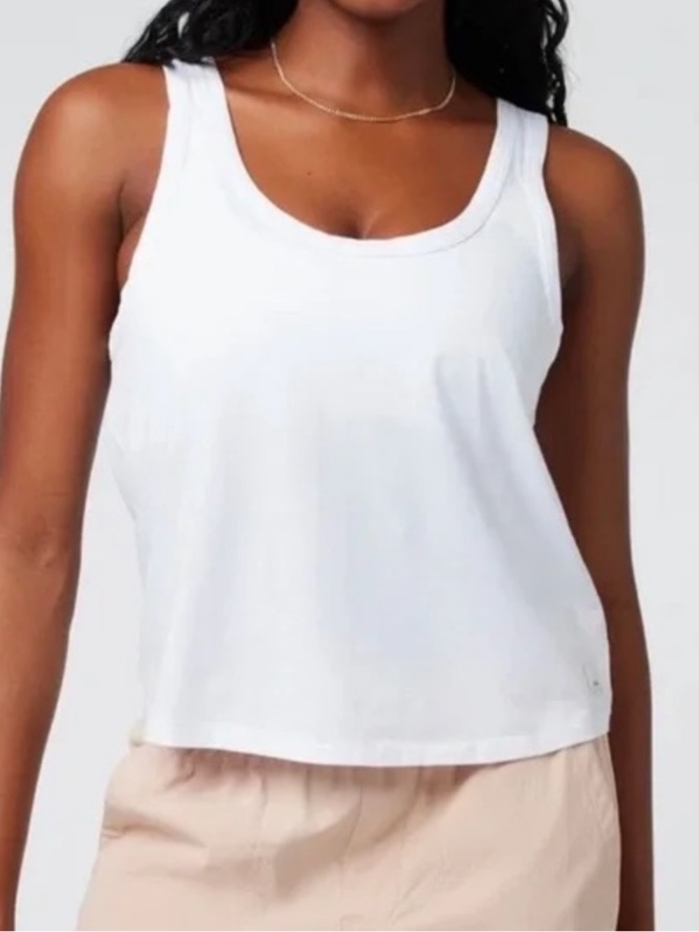 Vuori White Scoop Neck Tank Top (Sutton Tank) Large